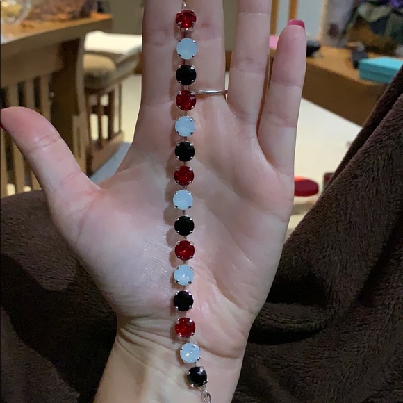 Minnie-inspired crystal bracelet - Picture 2 of 3